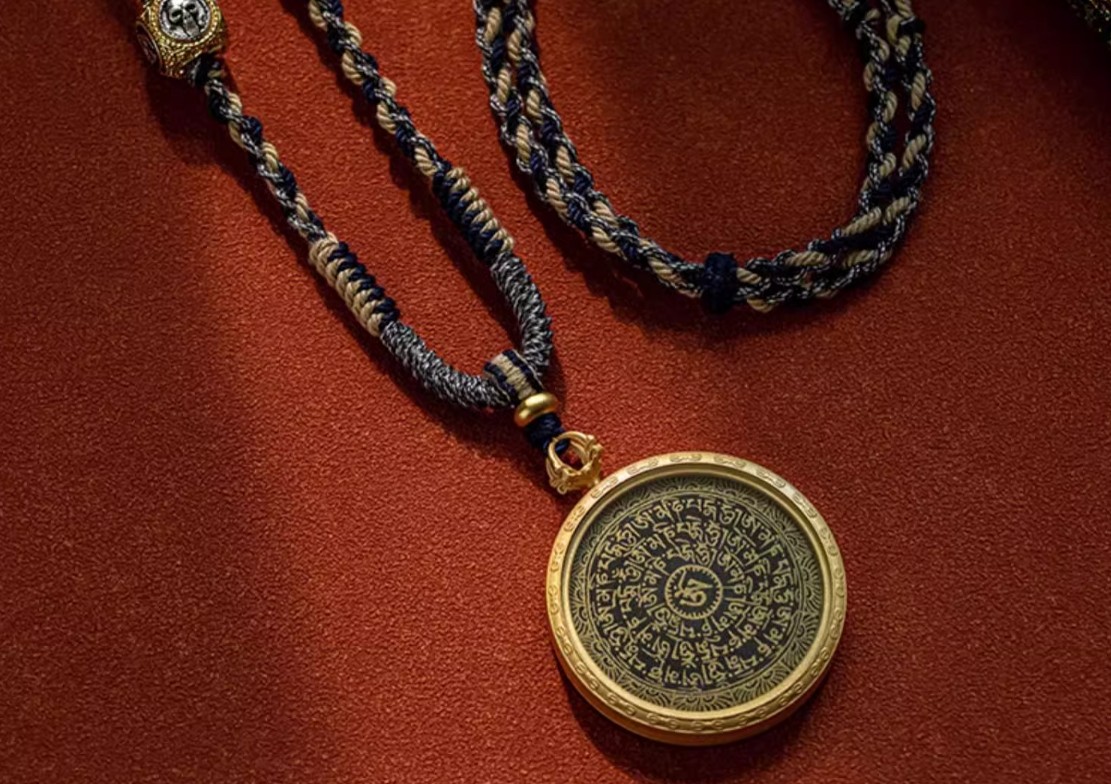 大善堂西藏六字真言手绘唐卡手工编织吊坠