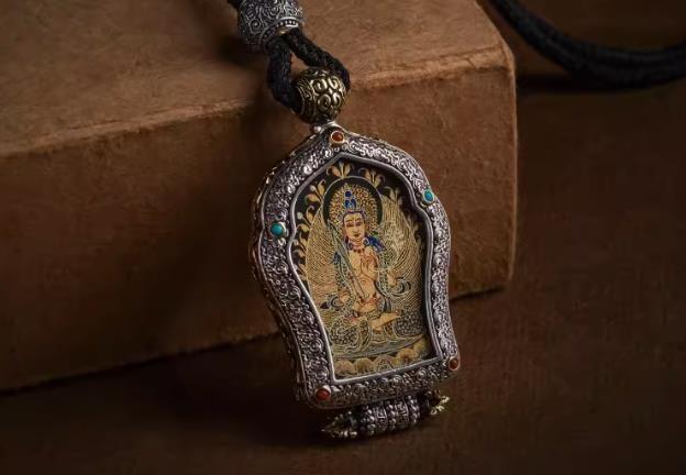 大善堂s925纯银镶手绘黑金唐卡大日如来生肖本命佛吊坠