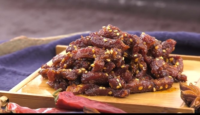 甘肃甘南临夏特产安多清真牦耗牛肉条麻辣零食休闲小吃解馋零食