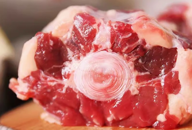 甘肃甘南藏区安多牧场高原散养有机清真牦牛尾骨