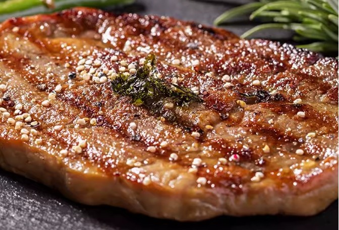 甘肃甘南临夏安多清真散养草饲西式牦耗牛排