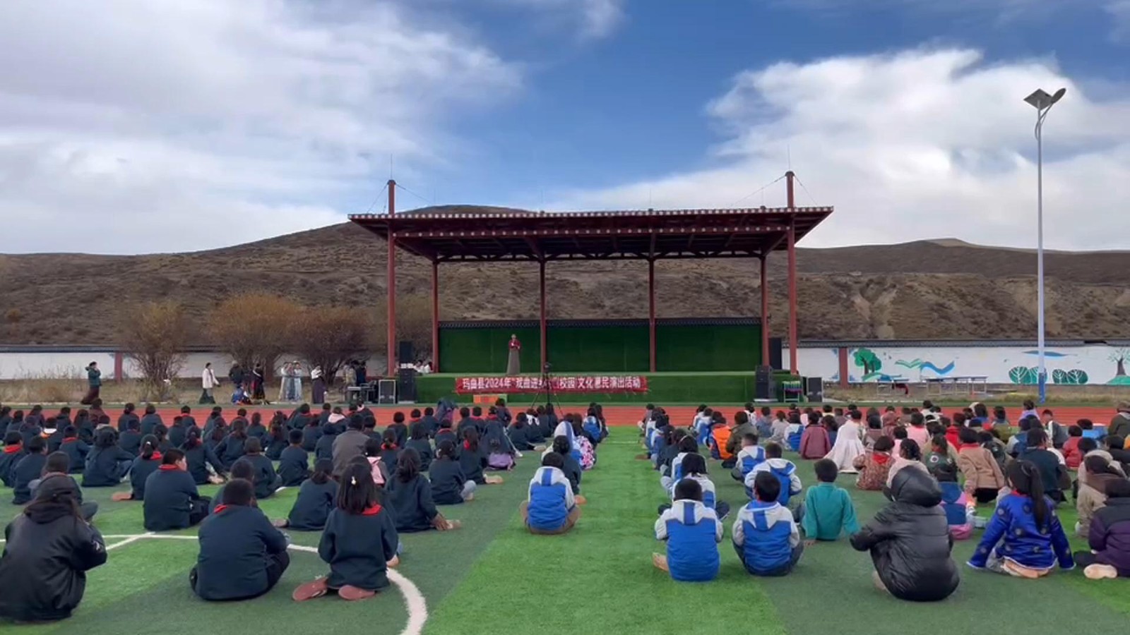 8.欧拉镇寄宿制学校